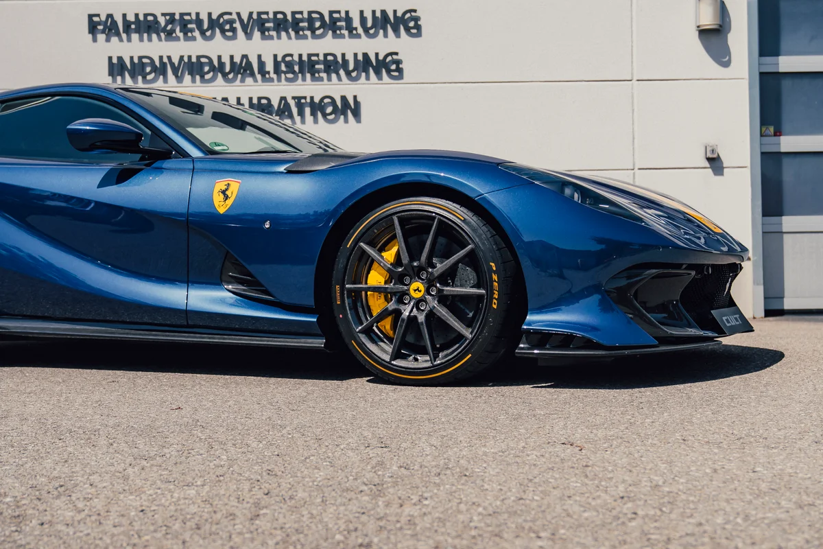 Ferrari 812 Competizione